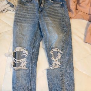 american eagle mom jeans